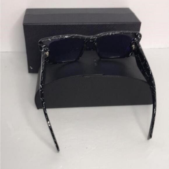 Authentic- New - PRADA Oversized Woman Sunglasses 0PR 08YS Havana Black/White - Picture 9 of 11